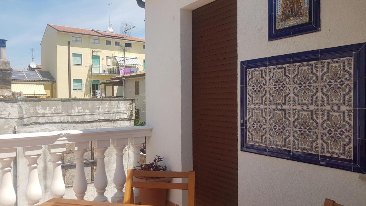 לינה וארוחת בוקר גרוטמארה La Casa Blanca מראה חיצוני תמונה